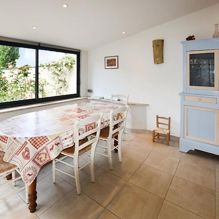 2 Bedroom Gorgeous Home In Villes-Sur-Auzon Villes-sur-Auzon Exterior foto