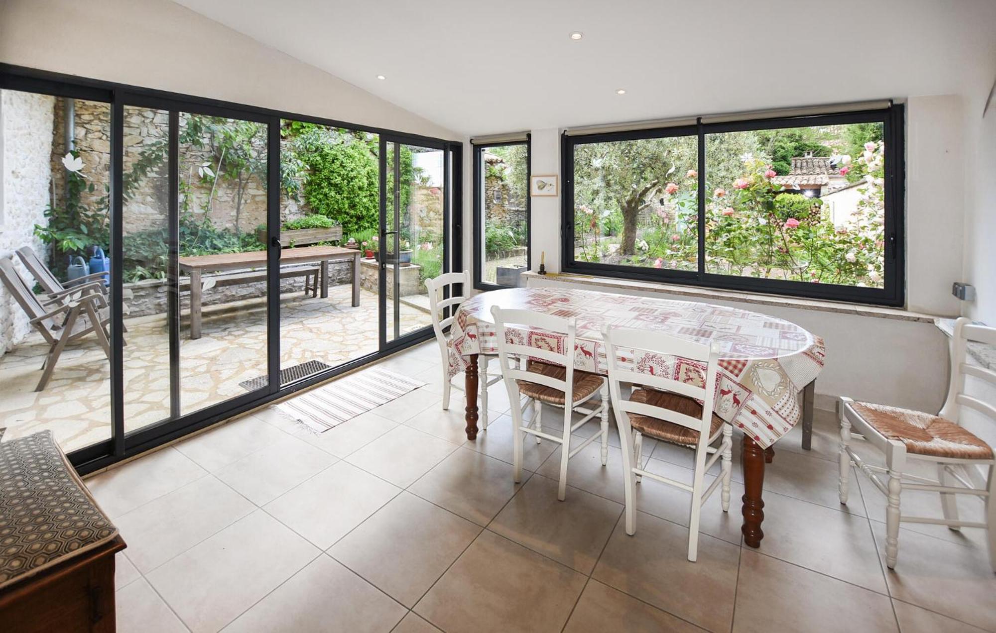 2 Bedroom Gorgeous Home In Villes-Sur-Auzon Villes-sur-Auzon Exterior foto
